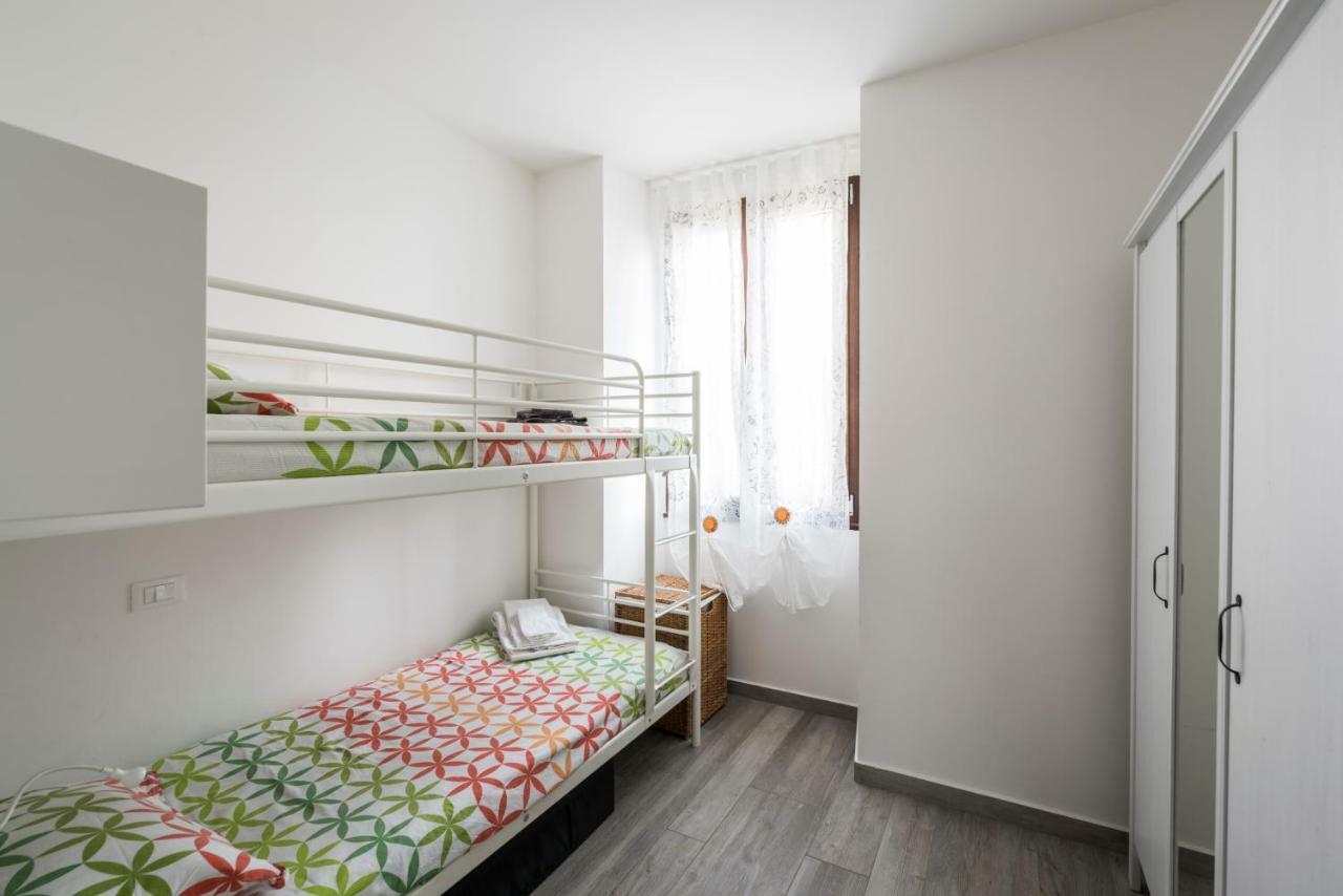 Appartamento Balkissa San Felice del Benaco Kültér fotó