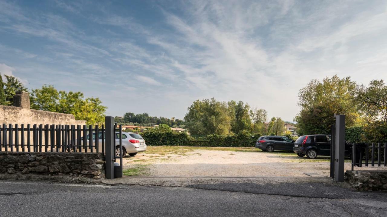 Appartamento Balkissa San Felice del Benaco Kültér fotó